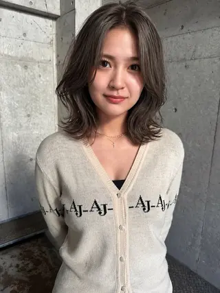ショート レイヤーカット 瑠輝のヘアスタイル