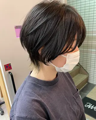 ショート カラー ウルフ/レイヤー shinoのヘアスタイル