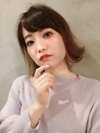 ミディアム カラー 傷ませないブリーチ 美容師🎉内山のヘアスタイル