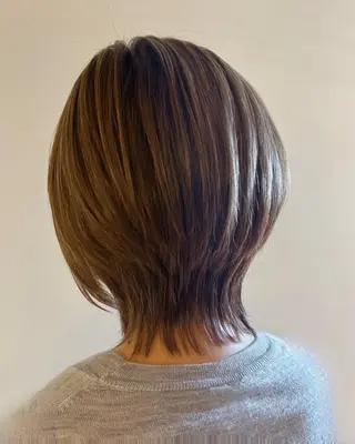 ミディアム ムラヤマ .のヘアスタイル