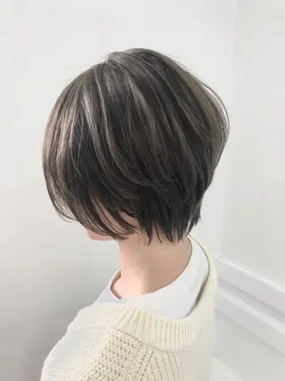 ショート 小川 美咲のヘアスタイル