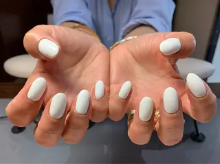 ネイル 百瀬 直美のネイルデザイン