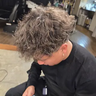 ショート メンズ パーマ ハヤシ マユ ✂ 府中美容室のヘアスタイル