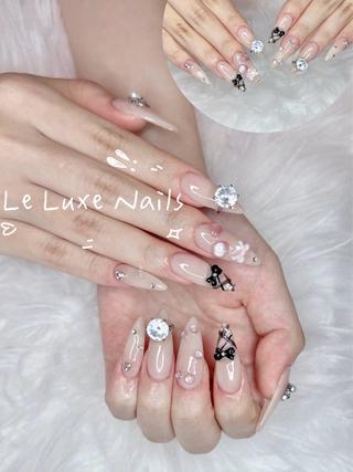 ネイル LE LUXE  NAILSのネイルデザイン