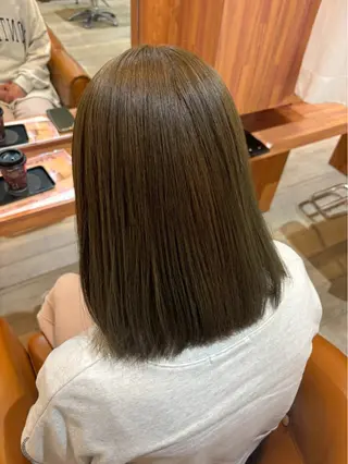 カラー 口丸 千尋のヘアスタイル