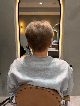 カラー HINATA / La fith河原町のヘアスタイル