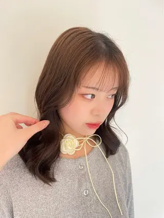 セミロング カラー ヘアアレンジ Misora 🌼のヘアスタイル