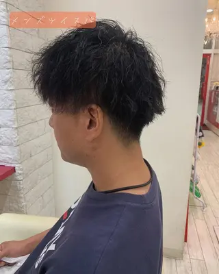 ショート パーマ ヘアアレンジ メンズ 今村公介 ブリーチ特化、派手髪のヘアスタイル