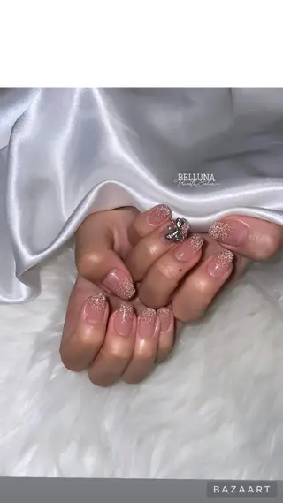 ミディアム ネイル BELLUNA Mizuki❤︎のネイルデザイン
