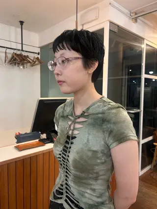 ショート カラー かがやしづ ⭐️ベージュのヘアスタイル