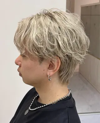 ショート パーマ メンズ 岩城 滉成のヘアスタイル