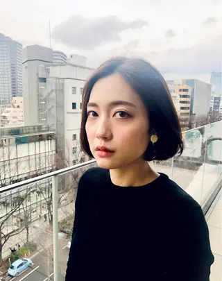 ショート カラー 藤井 さと実のヘアスタイル
