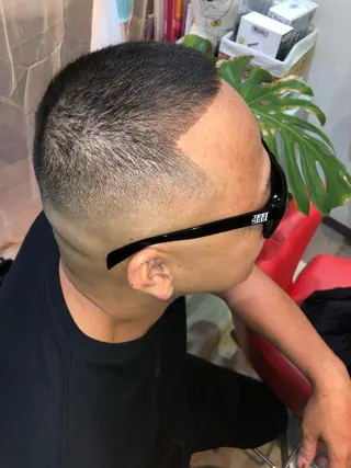 ショート メンズ 極川 涼太のヘアスタイル