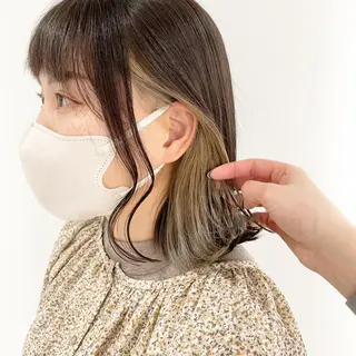 ミディアム ブリーチ/ハイトーン 艶カラー/ユリナのヘアスタイル