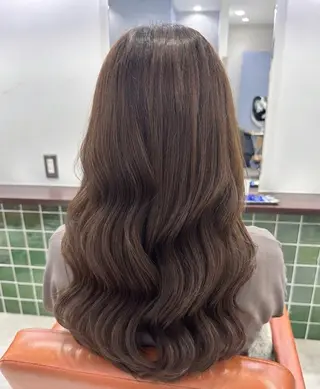セミロング パーマ aini上本町 吉元直明のヘアスタイル