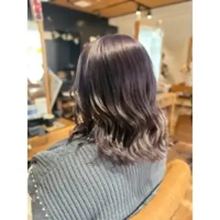 ミディアム 高口 小春のヘアスタイル