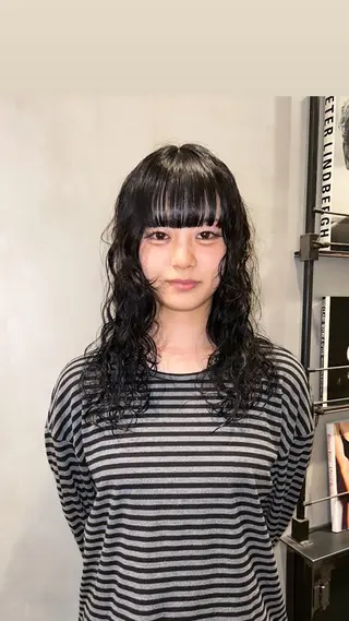 ロング カラー パーマ タナカ カナ🫧のヘアスタイル