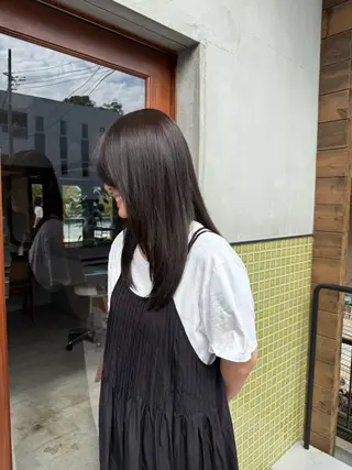 カラー DEPT 西川もかのヘアスタイル