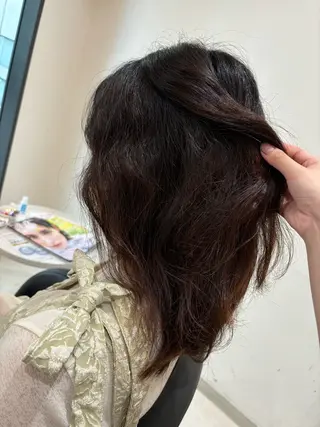 ミディアム カラー パーマ くさかみさき🌼暖色 /耳つぼ/オタク🌼のヘアスタイル