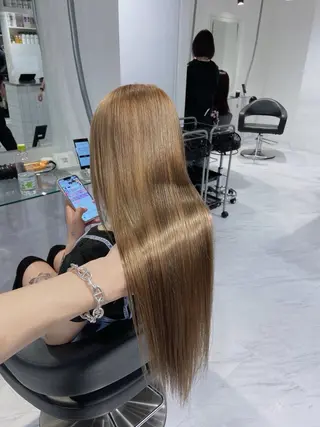 ロング カラー センターパート特化 井上健太のヘアスタイル