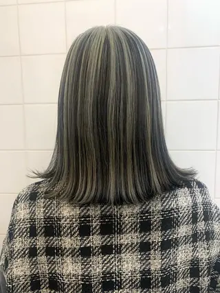 ショート カラー ヘアアレンジ 🧨ブリーチー×ボブ レイヤー💎じゅえるのヘアスタイル