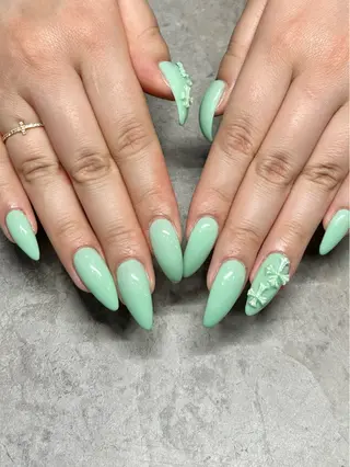 ネイル IROHA NAIL 愛音のネイルデザイン
