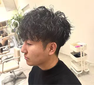 ショート パーマ メンズ 服部 雄輝のヘアスタイル