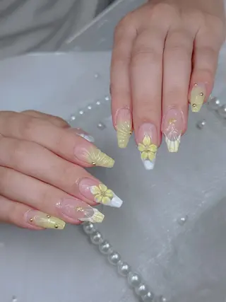 ネイル Luna Nail.Novaのネイルデザイン