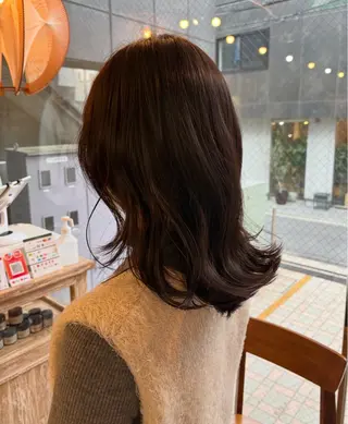 セミロング 柳瀬 和香奈のヘアスタイル