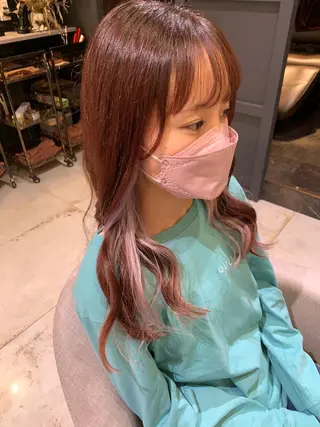 セミロング 峯尾 穂専のヘアスタイル