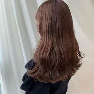 ロング 梅本 有希のヘアスタイル