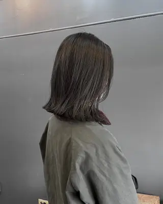 ミディアム カラー 暗髪とオリーブ🌿 渡辺拓人のヘアスタイル