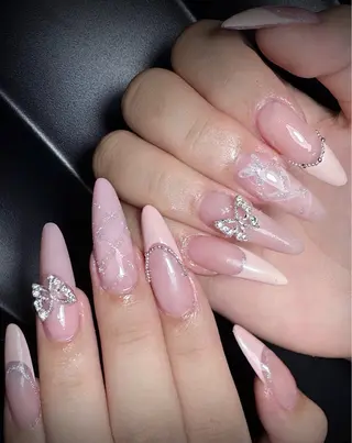 ネイル Hin Hana Nailのネイルデザイン