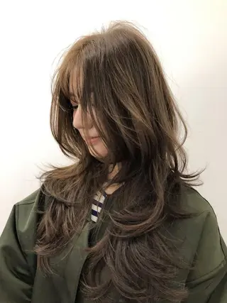 セミロング 吉田一輝 外国人パーマのヘアスタイル