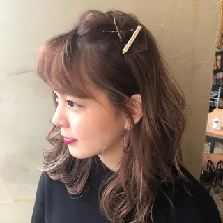 ミディアム カラー ヘアアレンジ 川上 智汐のヘアスタイル