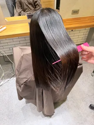 ロング フジモト カリンのヘアスタイル