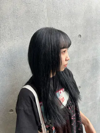 セミロング カラー 韓国レイヤー kira🌛のヘアスタイル