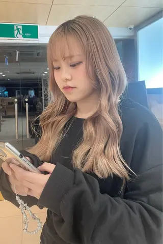 ロング ❤︎韓国レイヤー❤︎ アカリのヘアスタイル