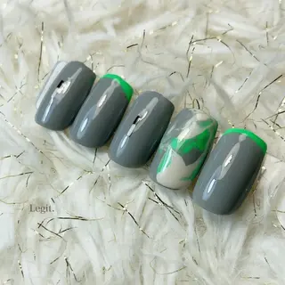 ネイル Legit nail salonのネイルデザイン