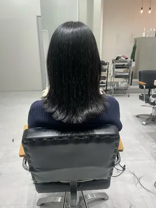 ミディアム 井上 なぎとのヘアスタイル