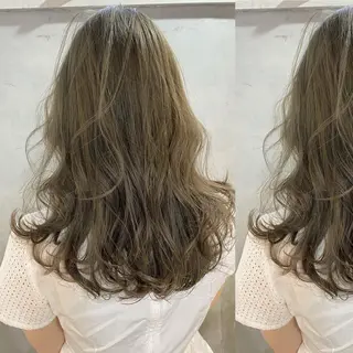 セミロング カラー ツキノキ　ミナ 8月から西梅田店のヘアスタイル