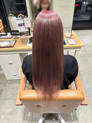 カラー 新谷 春日のヘアスタイル