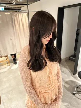 ミディアム stylist トモヤのヘアスタイル