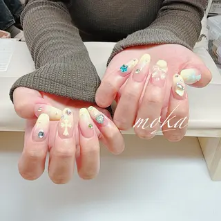 ネイル 胡蝶蘭レディースサロ ンNailMOKAのネイルデザイン