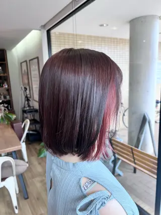 ミディアム カラー ツキダテ ユイのヘアスタイル