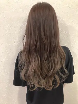 カラー Misirlou Hairのヘアスタイル