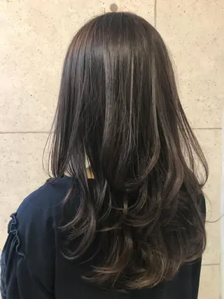 セミロング カラー 【広尾/恵比寿】 カットカラーのヘアスタイル