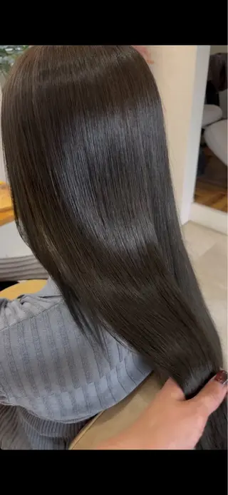 ロング 加藤 明香里のヘアスタイル