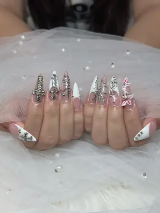 ネイル Julli NailStudioのネイルデザイン