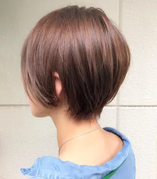 ショート 浜 優菜のヘアスタイル